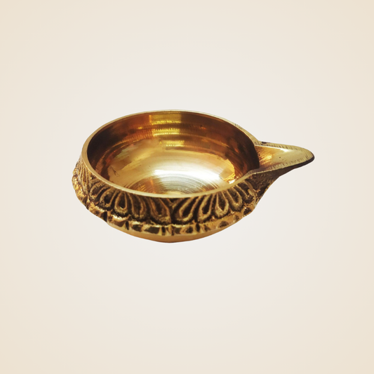 Lishaz Brass Golden Pital Kuber Deep